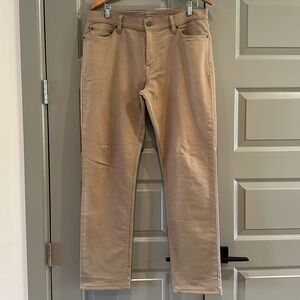 Banana Republic Traveler khaki pants 34x31